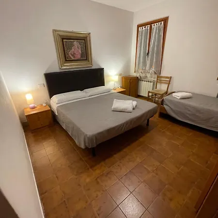 Maison D'Ax Venice Center Apartment